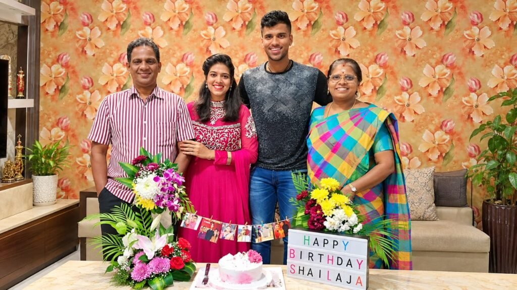 Washington Sundar Family Background